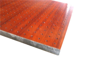 PVC de impermeabilização sadio e painéis de teto suspendido de madeira compostos do interior da grão