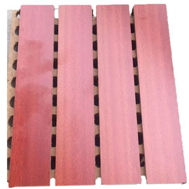 Painéis de parede sulcados interiores sulcados de madeira concretos pré-fabricados da separação do painel acústico