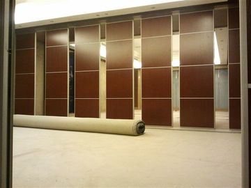 Paredes de separação de madeira móveis de dobramento para o sistema de suspensão superior da sala de conferências