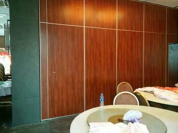 Limpe as paredes de separação flexíveis acústicas de couro do escritório/portas deslizantes de dobramento quadro de alumínio