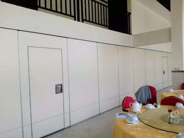 Parede de separação de madeira de Singapura do escritório, móvel interior que desliza portas de dobradura
