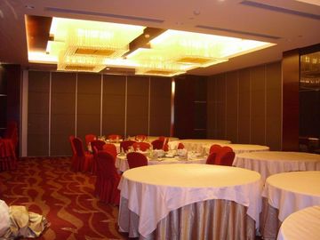 Separação da sala de Salão do banquete de uma espessura de 85 milímetros/separações móveis do restaurante personalizadas