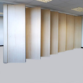Paredes de separação de dobramento à prova de som de madeira Singapura/sistemas móveis do escritório da parede de separação