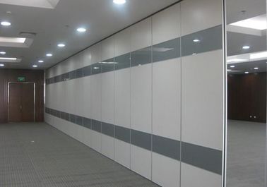 Largura móvel flexível 600mm do painel do sistema Singapura das paredes de separação do escritório