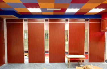 Multi - cor personalizada deslizante de dobramento das paredes de separação da sala da função