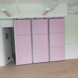 Cor de couro de madeira de dobramento operável acústica do rosa do revestimento das separações da parede da sala de aula