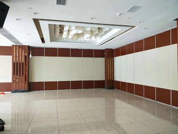 Espaço do revestimento da tela que salvar a parede de separação acústica móvel para a sala de conferências