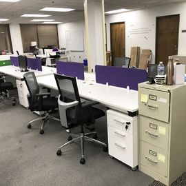 Separações da mesa de escritório da forma com o revestimento do folheado dos armários anti - risco