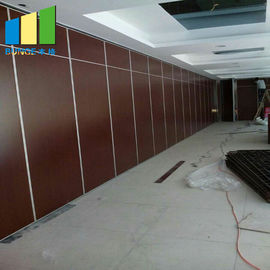 Divisores de sala interiores de dobramento das portas deslizantes de paredes de separação da grande escala para o banquete Salão