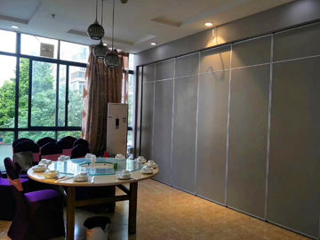 O interior da placa de fibra do poliéster decora paredes de separação operáveis/separação móvel do divisor de sala