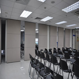 Parede de separação de suspensão superior do escritório da superfície da melamina de 65mm/paredes móveis acústicas
