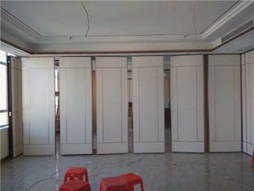 Paredes de separação de dobramento da madeira móvel da decoração do escritório para a multi função Salão