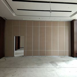O interior móvel da placa de fibra do poliéster do divisor de sala da separação da parede operável à prova de som decora