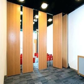 Parede de separação móvel decorativa do painel acústico da dobradura interna acústica da sala de conferências