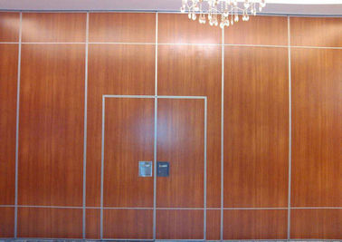 Quadro de alumínio que desliza separações de madeira móveis à prova de som de dobramento de Salão do banquete das paredes de separação