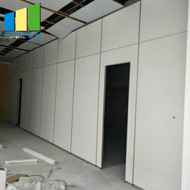 As separações operáveis acústicas fazem isolamento sonoro paredes de separação móveis para a sala de reunião