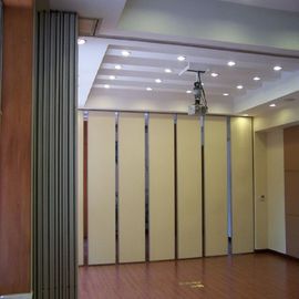 Paredes de separação móveis de madeira das paredes operáveis acústicas à prova de som do salão de baile
