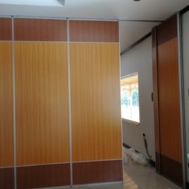 as paredes de separação móveis acústicas de Salão do banquete de uma altura de 6000 milímetros fazem isolamento sonoro