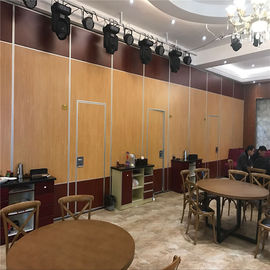 Separações móveis de madeira acústicas de dobramento do sistema da parede de separação do salão de baile para o hotel