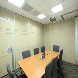 Separações operáveis acústicas à prova de som das paredes de separação do móvel provisório da sala de conferências