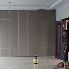 Salão de baile móvel das paredes de separação da dobradura à prova de som do hotel que desliza separações dobráveis da parede