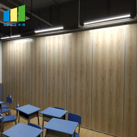 A instalação fácil alta deslizante de madeira da isolação sadia da separação da porta de dobradura da sala de conferências do restaurante