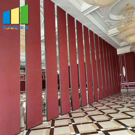 As separações móveis acústicas do salão de baile fazem isolamento sonoro paredes de separação de dobramento para o restaurante em Tailândia