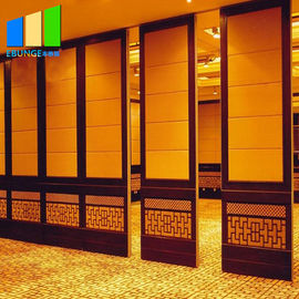 Separações acústicas de madeira do restaurante dos divisores de sala que dobram paredes móveis interiores