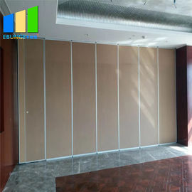 Parede de separação deslizante de madeira móvel dobrável da porta de dobradura para o hotel de Salão do banquete
