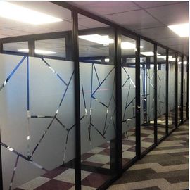 Parede de separações móvel do mobiliário de escritório da tela de vidro do divisor da tendência de Morden para a sala de conferências