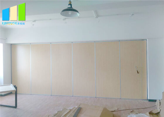 Divisão do escritório que desliza paredes de separação acústicas da sala de conferências dobrável