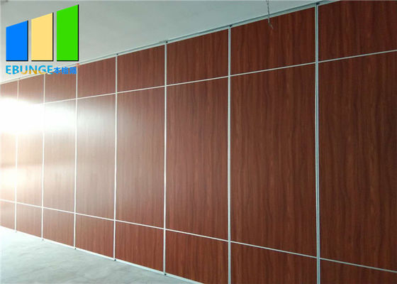 Multi parede de separação de Hall Fire Resistant Folding Door da função para o hotel de cinco estrelas