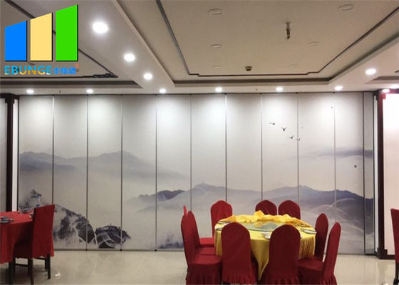 Painel de paredes de dobramento à prova de som móvel da separação do divisor acústico para o restaurante