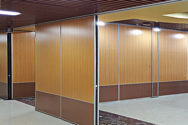 Divisores de sala de dobramento comerciais acústicos de superfície da melamina/tela para o escritório