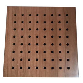 Placa de madeira de madeira perfurada de painéis acústicos da isolação à prova de som da fibra de vidro