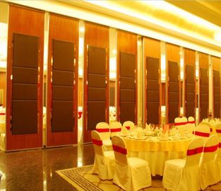 Banquet divisores de sala acústicos do sistema do teto de Salão/hotel 85 milímetros de espessura