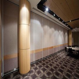 Proteção ambiental acústica industrial dos divisores de sala de conferências