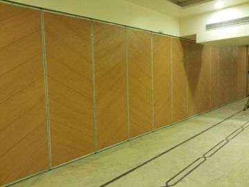Paredes de separação acústicas deslizantes de madeira do hotel do salão de baile com única/porta dobro
