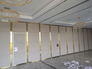 paredes de separação operáveis liga de alumínio da altura de 4m e de placa do MDF material da porta