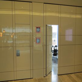 Divisores de sala portáteis de dobramento das portas de dobradura da sala de múltiplos propósitos da separação da sala de Salão da função