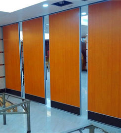 Separações operáveis da parede removível que deslizam encontrando divisores de sala acústicos para a sala de conferências