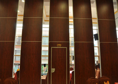 Paredes de separação móveis da porta de dobradura, parede de separação do vinil para a sala de reunião