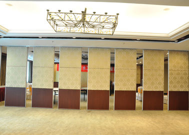 Sistema de suspensão decorativo que desliza paredes de separação de dobramento para a sala de conferências